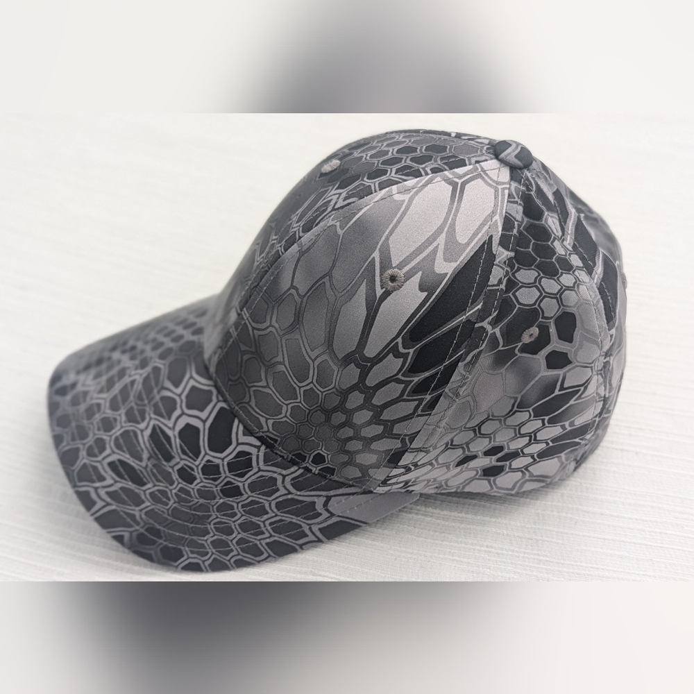 Yupoong Man's Outdoor Cap Size S-M